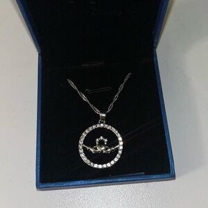 GlenCara Claddagh Celtic Necklace